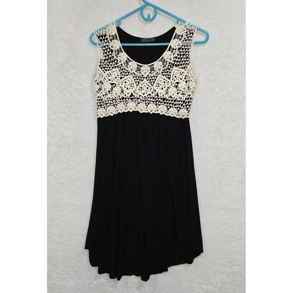 Joyce Leslie Size Medium Black/Ivory Crochet Bodice Back Tie Dress Waterfall Hem